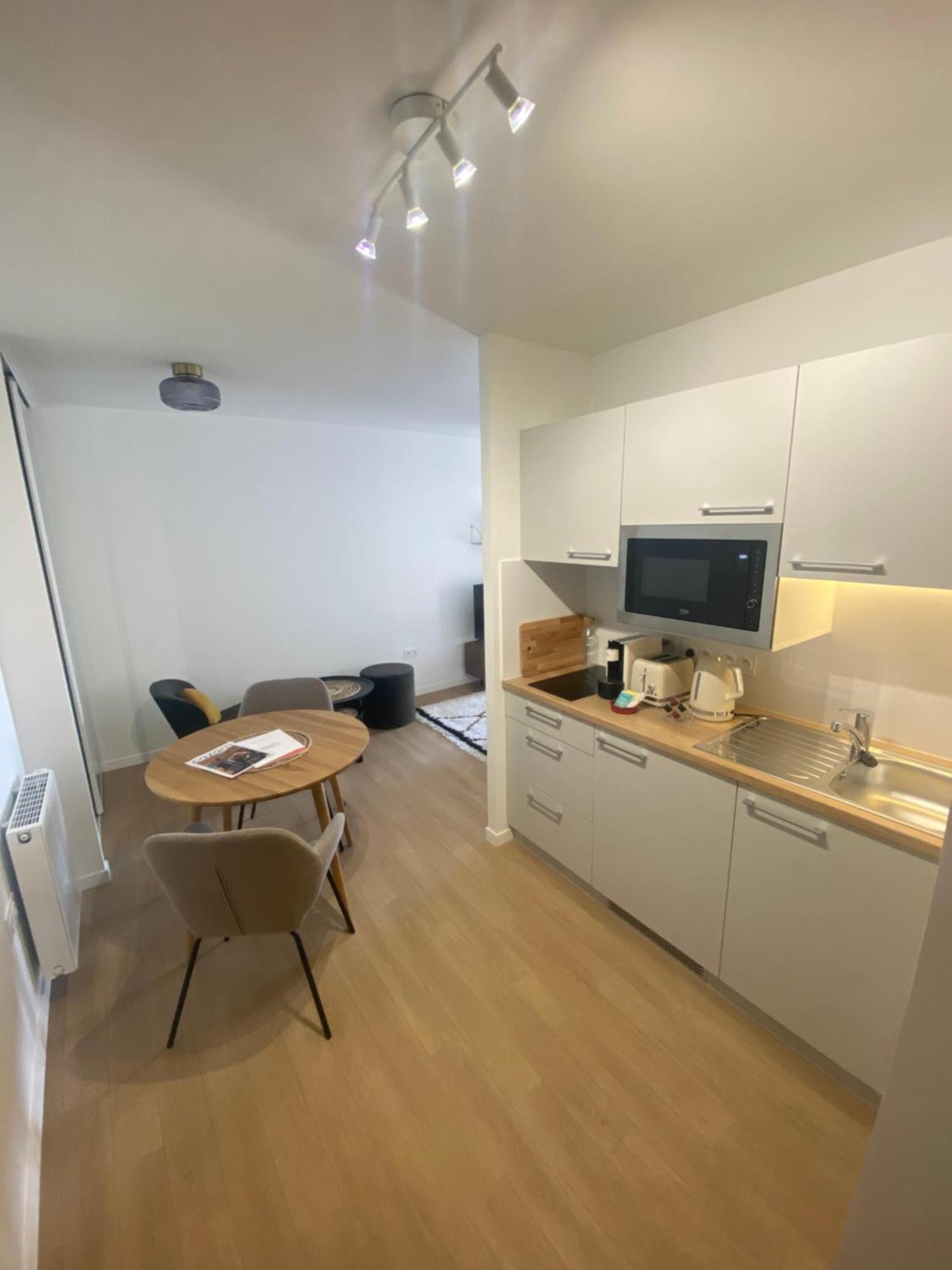 Aparthotel Cazam Paris Saint Ouen Esterno foto